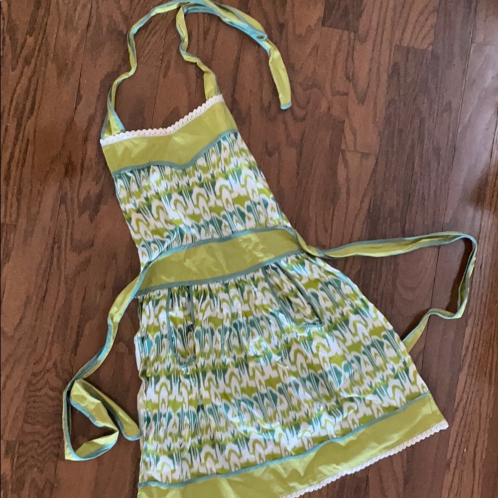 Milli Home by Marsha Cutler Apron